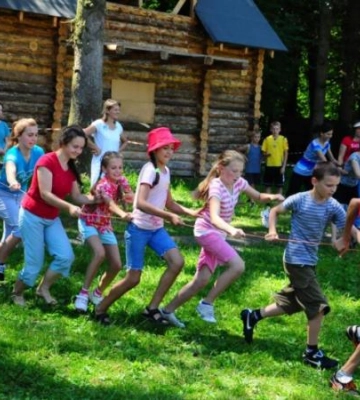 Діти Дніпра і області можуть отримати 14 165 грн на відпочинок: що потрібно знати