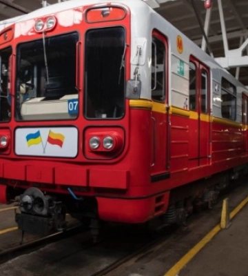 Столиця отримала першу партію нових вагонів метро від Варшави