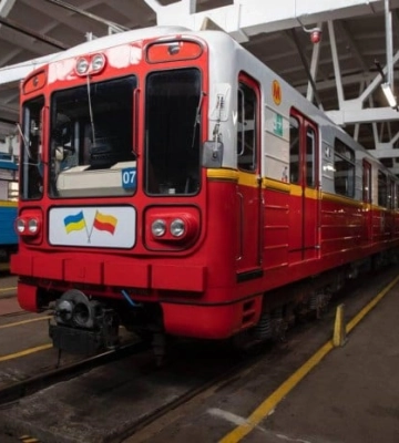 Кличко показав отриманий від Польщі подарунок столичному метрополітену