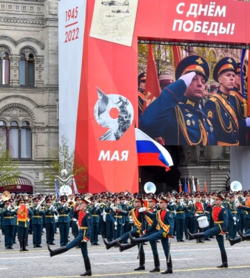 Російська влада скасувала паради на 9 травня мінімум у 20 містах