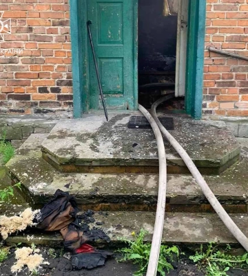 Чоловік загинув внаслідок пожежі у будинку на Львівщині, - ФОТО