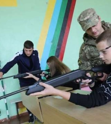 Во Львове создадут вышкольные центры для школьников