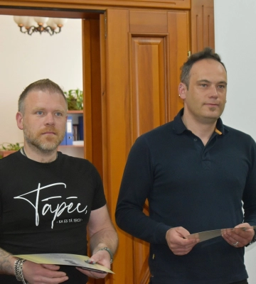 «За оборону України»: на Волині вручили відзнаки Президента волонтерам із Латвії