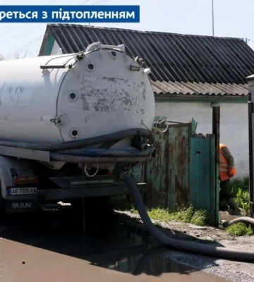 Дніпро бореться з підтопленнями: завдяки співпраці громадськості та міської влади проблеми вирішують швидко (Відео)