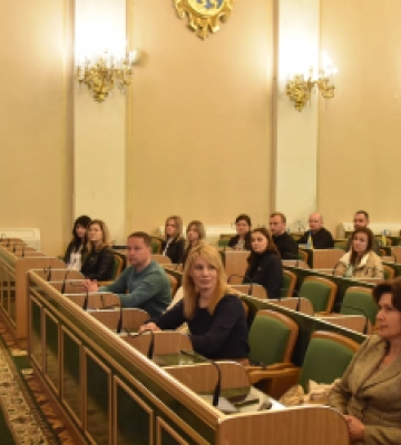 Асоціація «Ради Львівщини» провела семінар, на якому говорили про залучення інвестицій під час війни