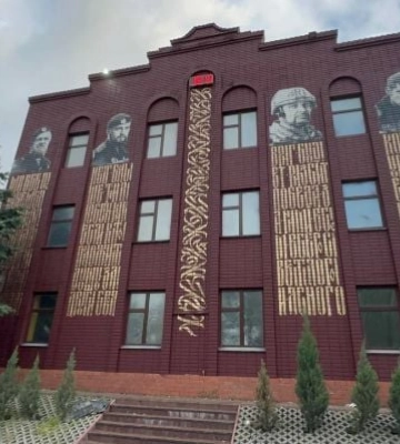 Вот все наши герои - рашисты в Мелитополе показали, во что превратили здание церкви 