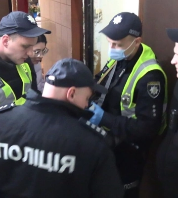 Последний раз позвонила матери, истекая кровью: в Киеве женщина умерла от 25 ножевых ранений