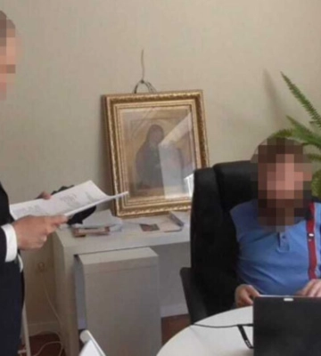 В Ужгороде чиновник горсовета «узаконил» застройку набережной путем подделки документов