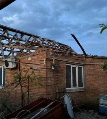 Минулої доби росіяни 4 рази обстріляли Нікопольський район, - ОВА. ФОТОрепортаж