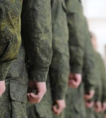 Російський &quot;мобік&quot; застрелив двох товаришів по службі: фото і відео зі стрільцем і загиблими