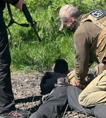 СБУ затримала двох ворожих інформаторів, які наводили російські ракети на локації Сил оборони у Краматорську