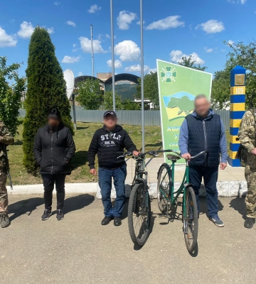 Незаконний перетин кордону у «кредит» на велосипедах