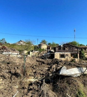 На Херсонщині ворог скинув на село Кізомис керовані авіабомби, є руйнування