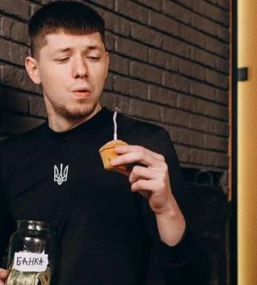 Блогер-мільйонник Діма Варварук назвав приголомшливу суму, яку заробляє на місяць
