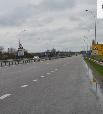 Повідомляють про місця ДТП: поблизу Полтави встановили нові дорожні знаки