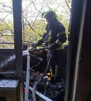 У Кривому Розі загасили пожежу в багатоповерхівці