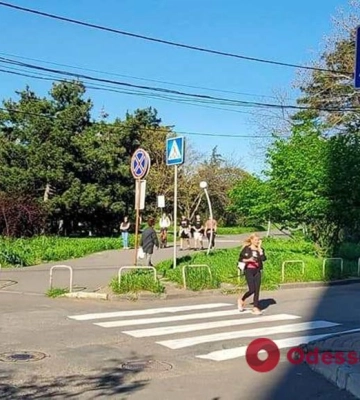В Одессе обновляют пешеходные переходы