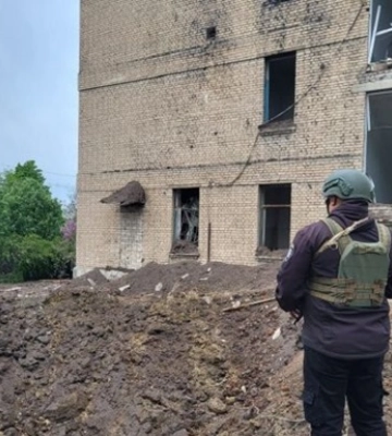 Появилось видео обстрела полиции с гуманитаркой в Красногоровке