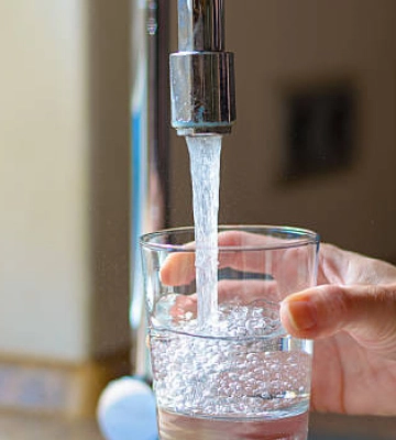 У Херсоні відремонтували водогін, пошкоджений під час ворожого обстрілу