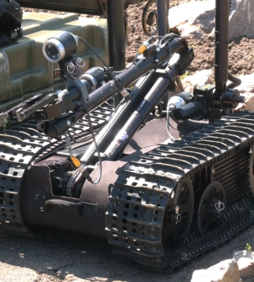 ДСНСники Рівненщини показали як працюють роботи-рятувальники (ВІДЕО)