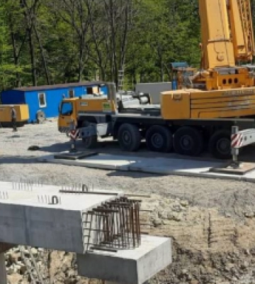 На кільцевій дорозі Львова відновили ремонт мосту над залізницею