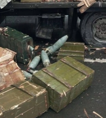В РФ вантажівка зі снарядами потрапила в ДТП - соцмережі