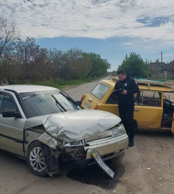 У Білгород-Дністровському районі внаслідок аварії постраждали двоє дорослих та шестимісячна дитина