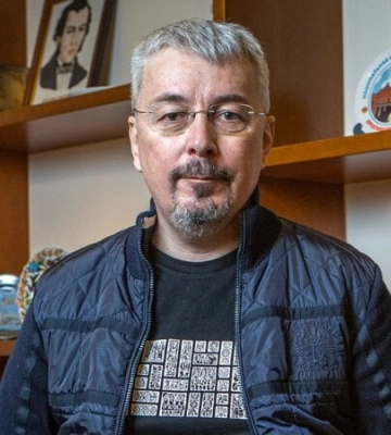 Хрестовий підхід: Олександр Ткаченко про майбутнє Лаври і ТБ, лагідну українізацію деокупованого Криму і Донбасу — інтерв&#039;ю NV