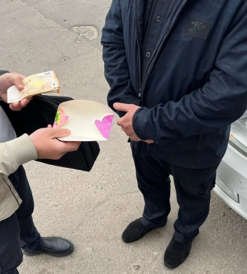 На Чернігівщині чоловік намагався підкупити поліцейського