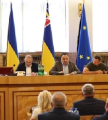 На позачерговій сесії Закарпатської облради внесли зміни до бюджету