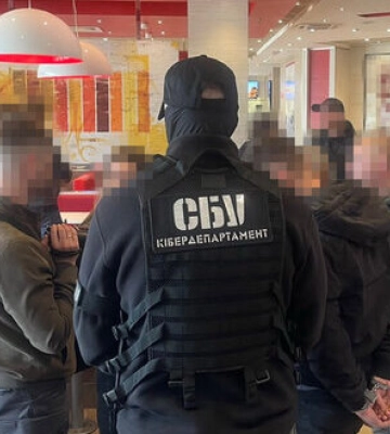 Двоє приватних детективів в Києві торгували інформацією з державних баз даних. Можуть сісти на 5 років, - СБУ. ФОТО