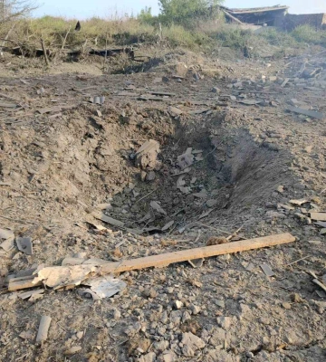 Ворог скинув бомби на Херсонщину та обстріляв Харківщину, є поранені