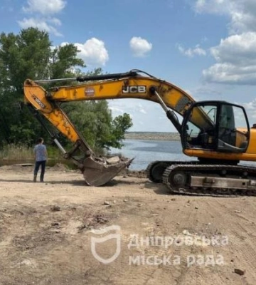 Аби не було підтоплень територій на ж/м Перемога у районі коси ремонтують зливовий колектор