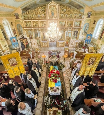 Мукачево прощається з полеглим Героєм Арпадом Бартою (ФОТО)