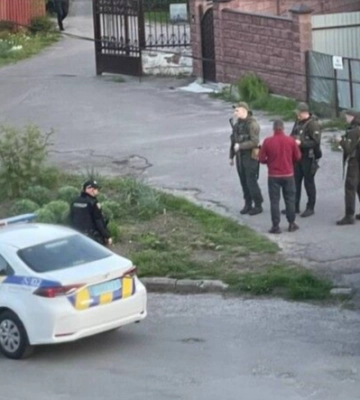 Працівник ОВА з автомата вистрілив у волонтера: ексклюзивні деталі інциденту в Луцьку