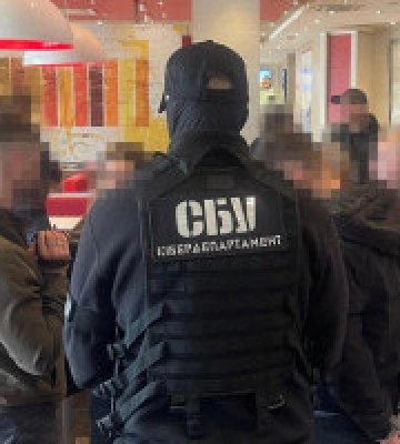 У Києві затримали приватних детективів, які торгували інформацією з державних баз даних