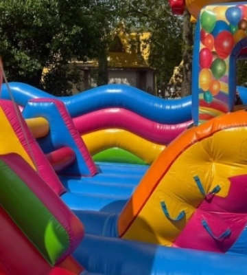 У Миколаєві розслідують смерть чотирирічної дівчинки на дитячому майданчику