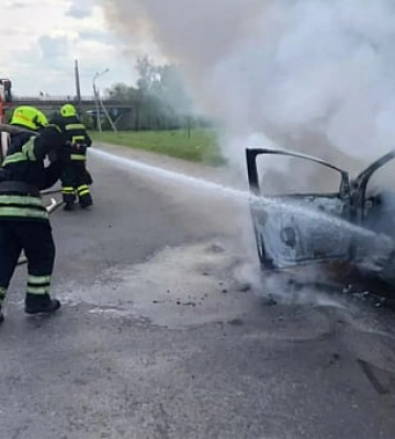 У Кривому Розі «на ходу» загорілася автівка