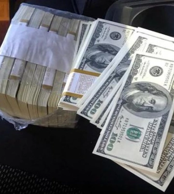 «Потрібна операція після ДТП»: у Луцьку шахрай обманув людей на $5,9 тис. та вкрав $50 тис.