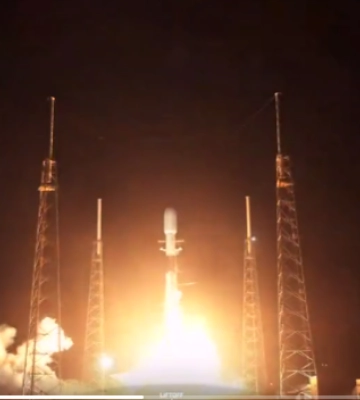 SpaceX вивела на орбіту 56 супутників Starlink. Відео