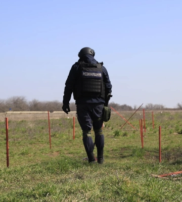 На Херсонщині п’ятеро людей підірвались на російському снаряді