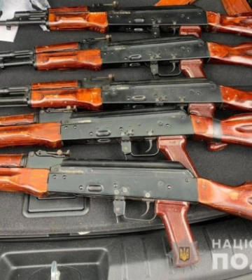 Мужчина хранил дома автоматы АК-74, гранаты и патроны: Верховный Суд решил, что его действия следует расценивать как крайнюю&amp;hellip;