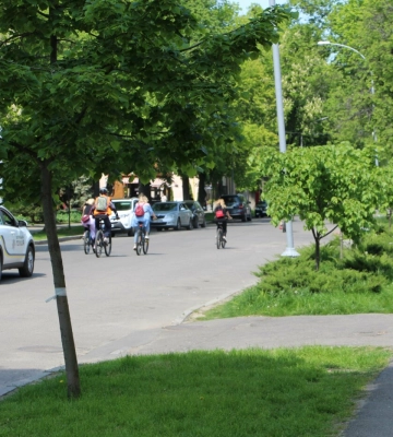 У Полтаві понад 40 велосипедисток взяли участь у жіночому велопробігу