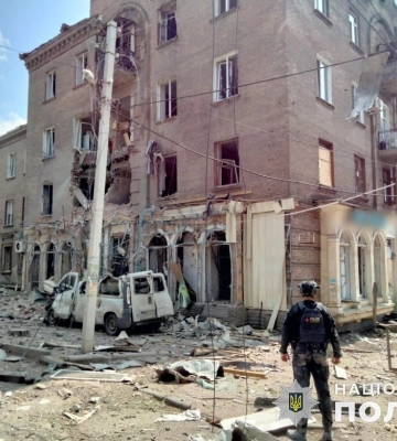 Доба під обстрілами: поліцейські Донеччини задокументували наслідки російського терору в 12 населених пунктах