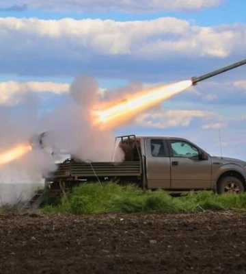 Ворог зосереджує основні зусилля на  Лиманському, Бахмутському, Авдіївському та Мар’їнському напрямках. Відбулося 30 бойових зіткнень, - Генштаб