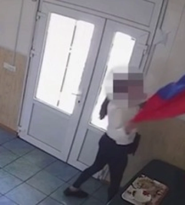 Сорвала флаг и бросила на землю: оккупанты хотят судить жительницу Мелитополя