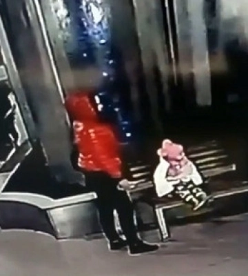 У Житомирі суд покарав бабусю, яка залишила онуку в торговому центрі