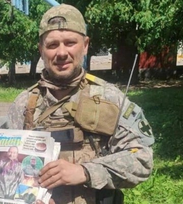 Легендарний лікар-хірург з Волині святкує день народження на фронті