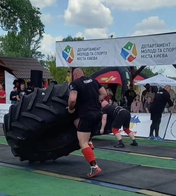 Співробітник ДСНС Рівненщини взяв участь у Чемпіонаті України зі стронгмену