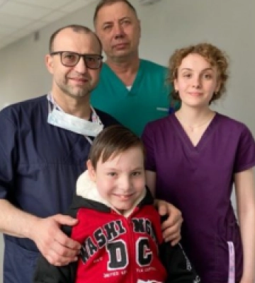 Львівські лікарі врятували 9-річного хлопчика, який у будь-який момент міг задихнутися